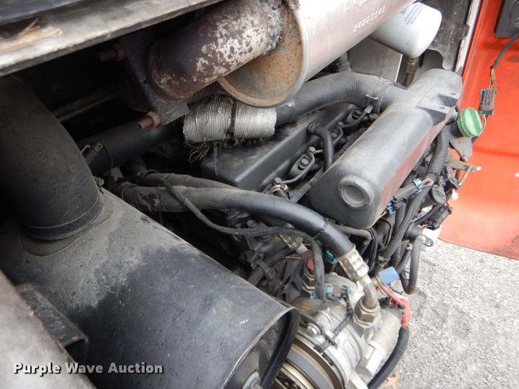 image for item DE6008 2005 Bobcat T190 skid steer