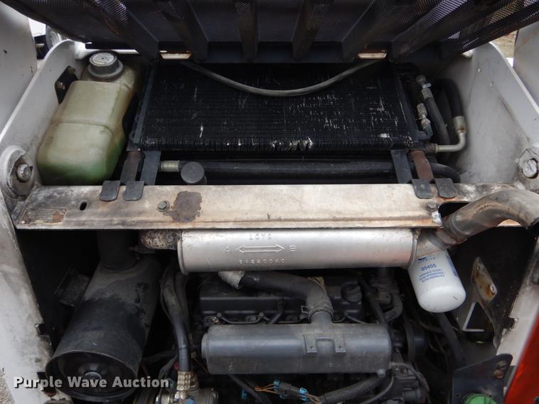 image for item DE6008 2005 Bobcat T190 skid steer