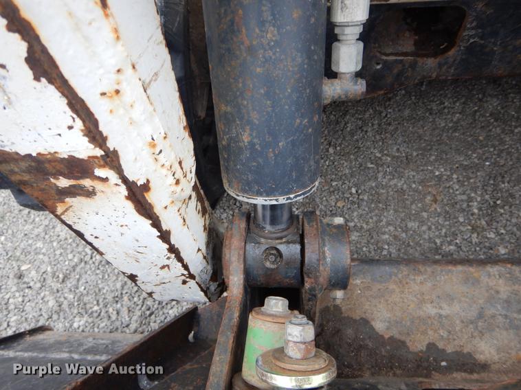 image for item DE6008 2005 Bobcat T190 skid steer