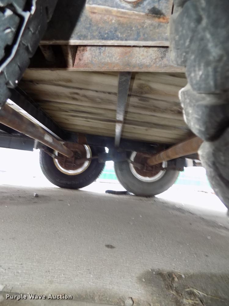 image for item DE7558 1999 Fastline utility trailer