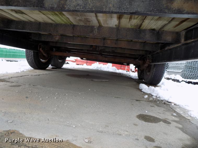 image for item DE7558 1999 Fastline utility trailer