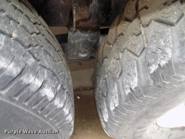 image for item DE7558 1999 Fastline utility trailer