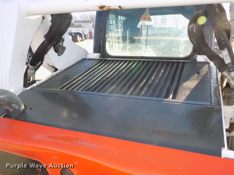 image for item DE7576 2016 Bobcat T590 skid steer