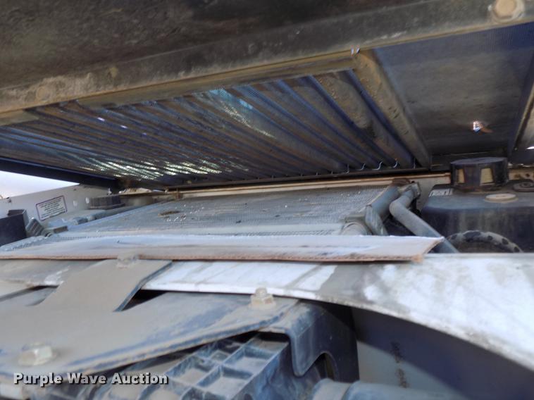 image for item DE7576 2016 Bobcat T590 skid steer