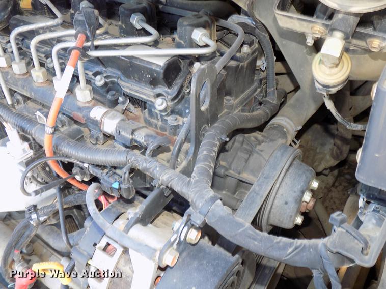 image for item DE7576 2016 Bobcat T590 skid steer