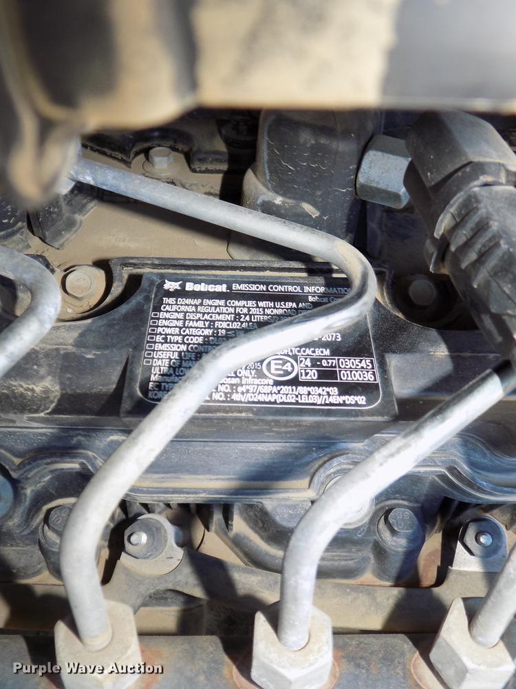 image for item DE7576 2016 Bobcat T590 skid steer