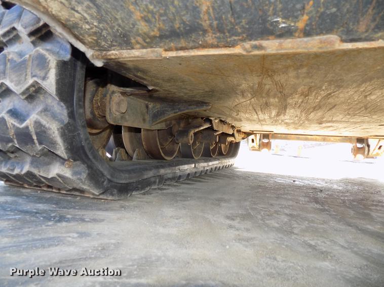 image for item DE7576 2016 Bobcat T590 skid steer