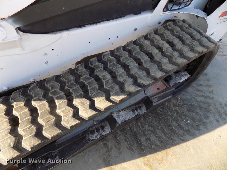 image for item DE7576 2016 Bobcat T590 skid steer