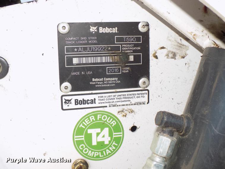 image for item DE7576 2016 Bobcat T590 skid steer