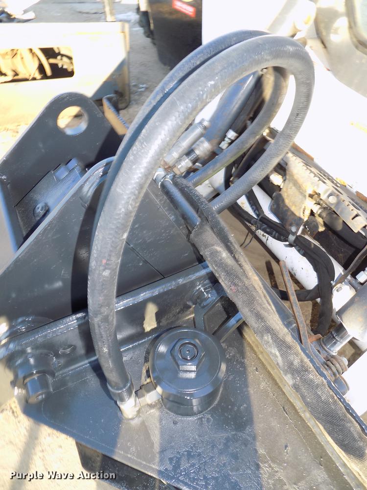 image for item DE7577 Bobcat 2500 breaker