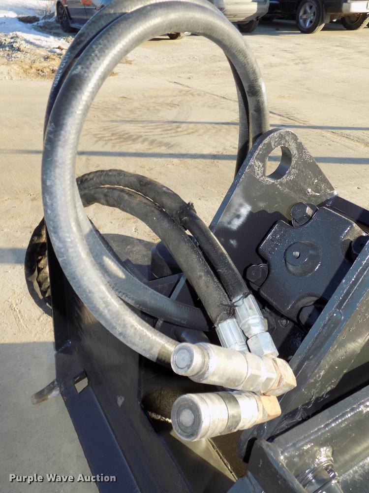 image for item DE7577 Bobcat 2500 breaker