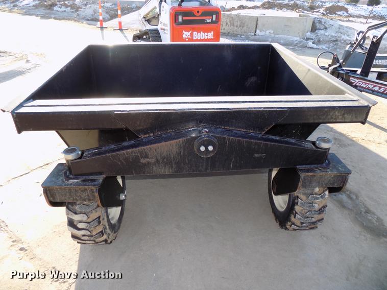 image for item DE7586 Big Dump skid steer hopper