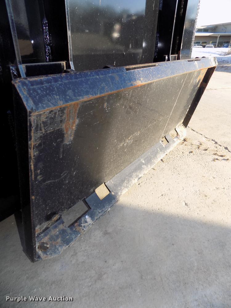 image for item DE7586 Big Dump skid steer hopper
