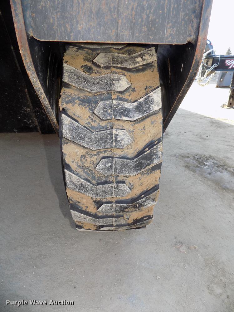 image for item DE7586 Big Dump skid steer hopper
