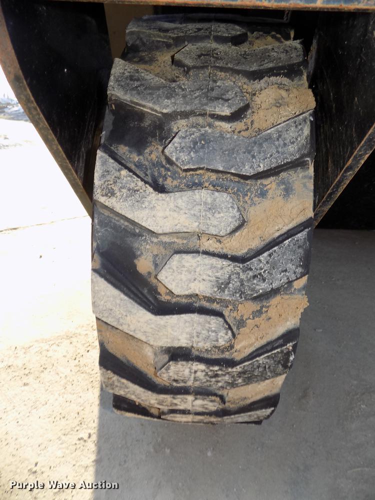 image for item DE7586 Big Dump skid steer hopper