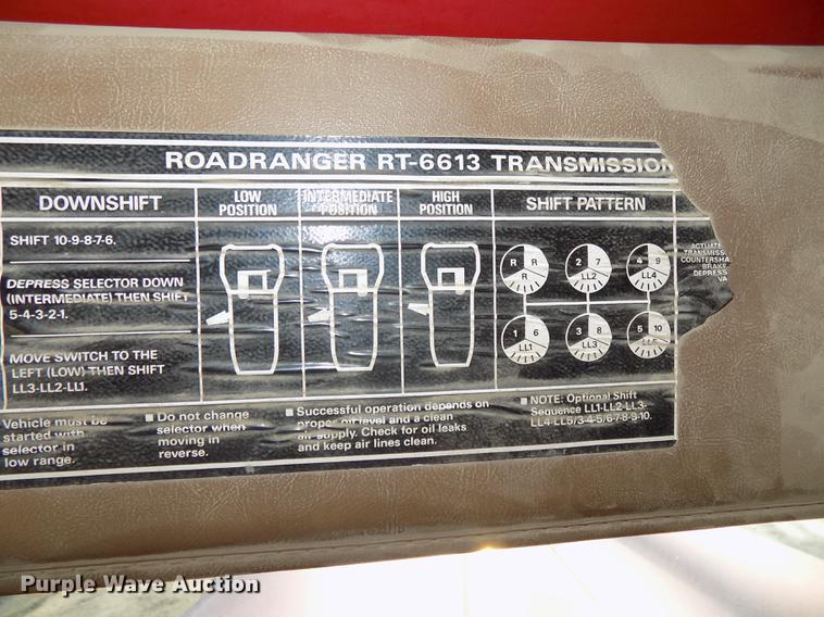 image for item DE7591 1988 Ford LT8000 dump truck