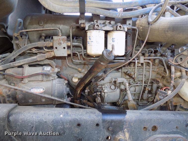 image for item DE7591 1988 Ford LT8000 dump truck