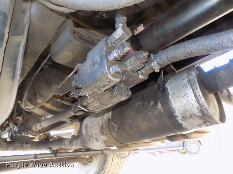 image for item DE7591 1988 Ford LT8000 dump truck