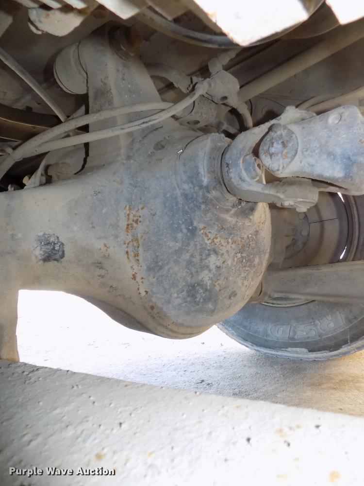 image for item DE7591 1988 Ford LT8000 dump truck