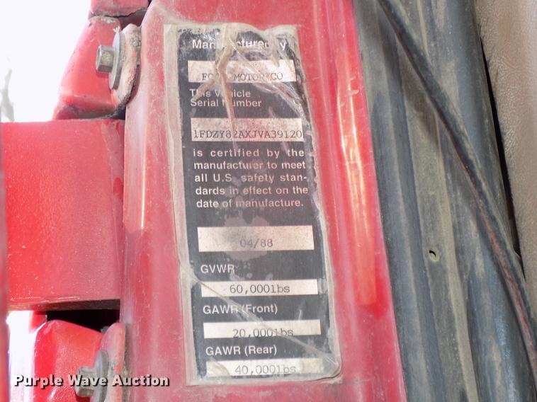 image for item DE7591 1988 Ford LT8000 dump truck