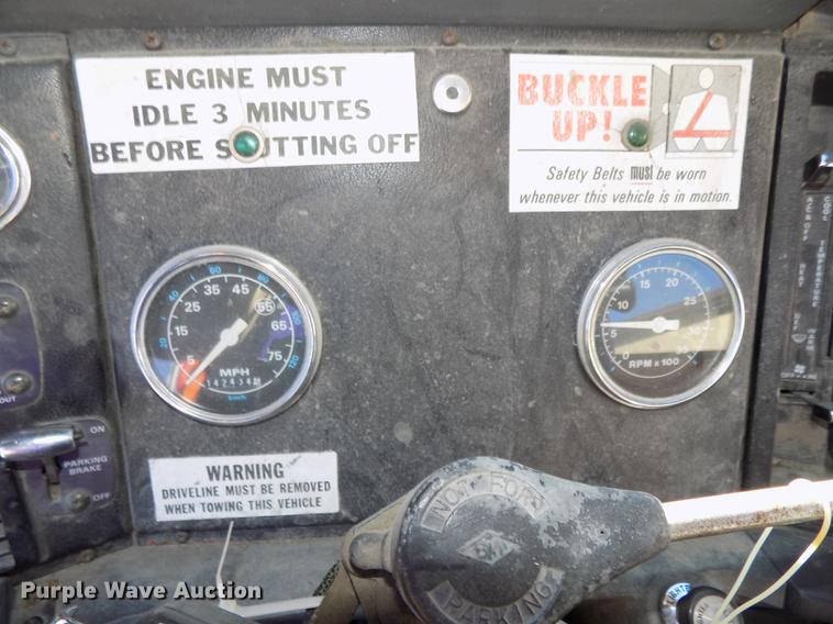 image for item DE7592 1986 Ford LNT9000 semi truck