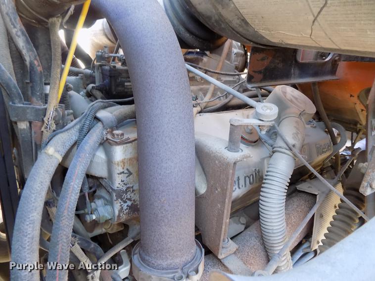 image for item DE7592 1986 Ford LNT9000 semi truck