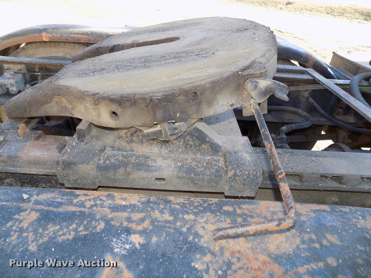 image for item DE7592 1986 Ford LNT9000 semi truck