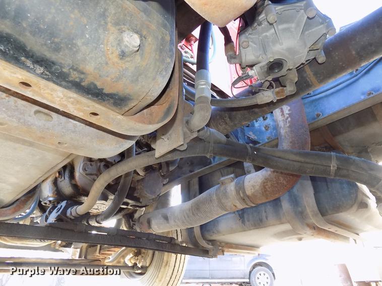 image for item DE7592 1986 Ford LNT9000 semi truck