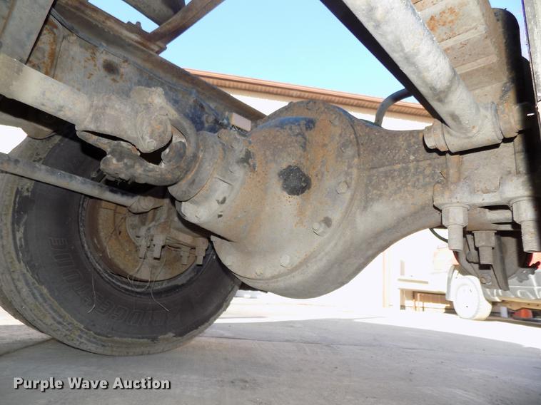 image for item DE7592 1986 Ford LNT9000 semi truck