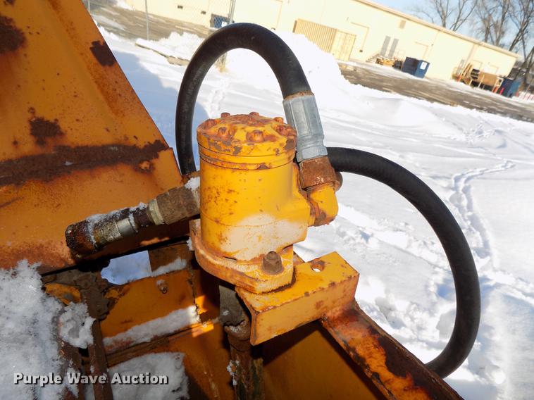 image for item DE7602 Spreader