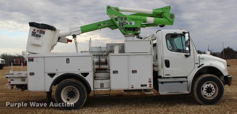 image for item DE8784 2013 Freightliner Business Class M2 bucket truck