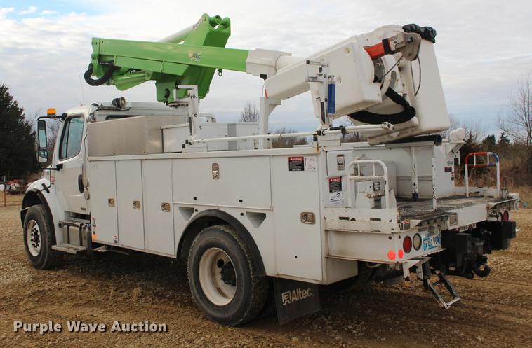 image for item DE8784 2013 Freightliner Business Class M2 bucket truck