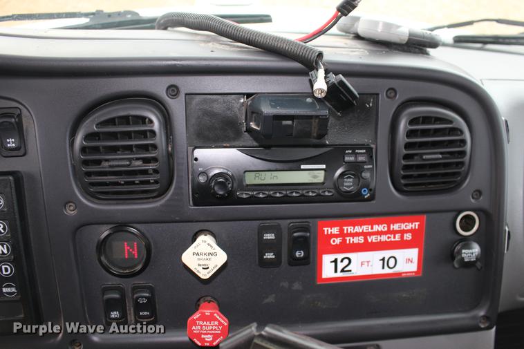 image for item DE8784 2013 Freightliner Business Class M2 bucket truck