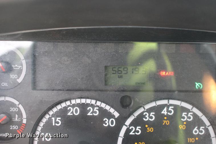 image for item DE8784 2013 Freightliner Business Class M2 bucket truck