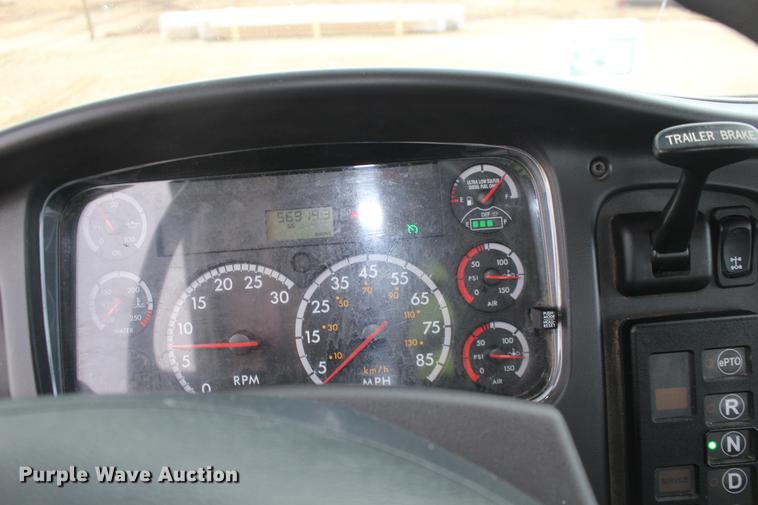 image for item DE8784 2013 Freightliner Business Class M2 bucket truck