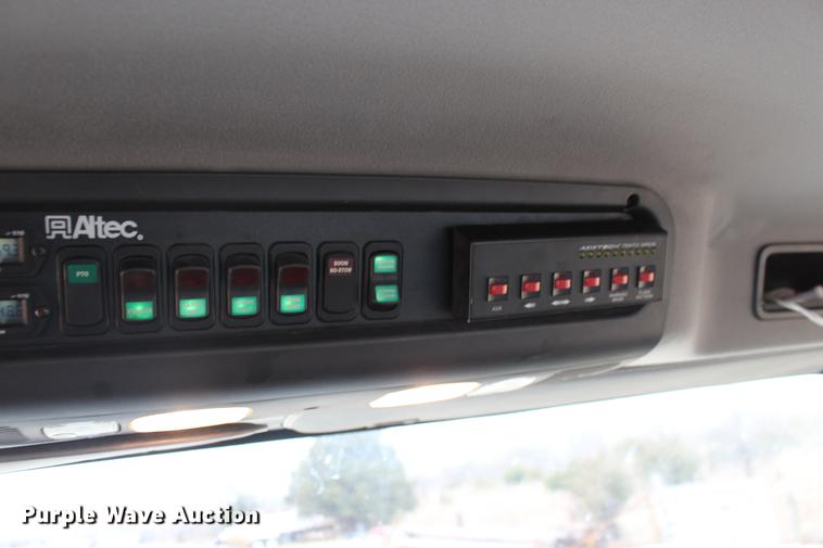 image for item DE8784 2013 Freightliner Business Class M2 bucket truck