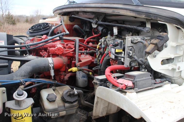 image for item DE8784 2013 Freightliner Business Class M2 bucket truck