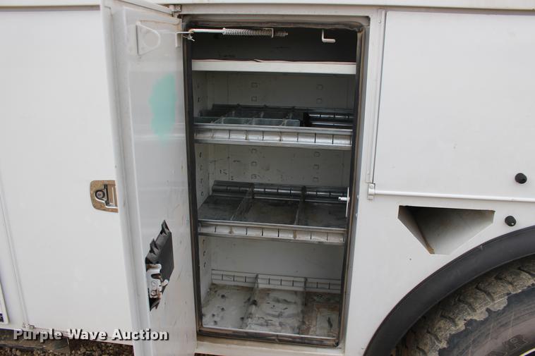 image for item DE8784 2013 Freightliner Business Class M2 bucket truck