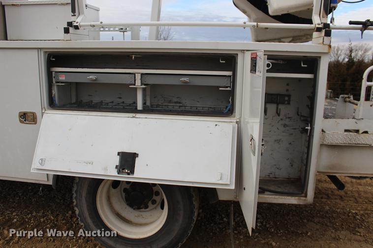 image for item DE8784 2013 Freightliner Business Class M2 bucket truck