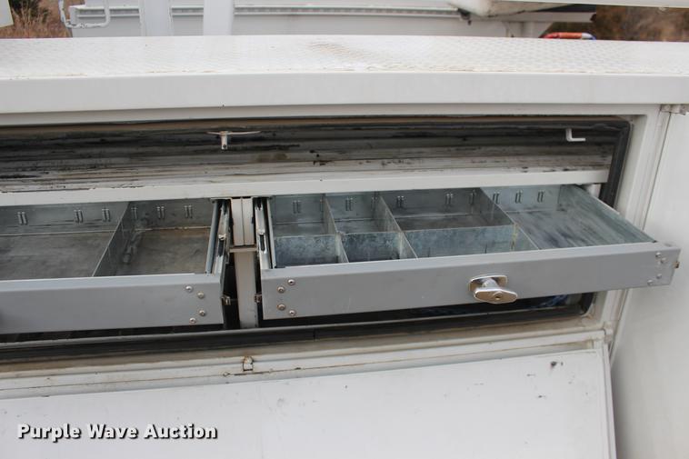 image for item DE8784 2013 Freightliner Business Class M2 bucket truck