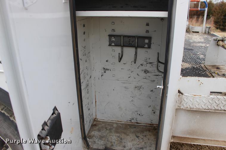 image for item DE8784 2013 Freightliner Business Class M2 bucket truck