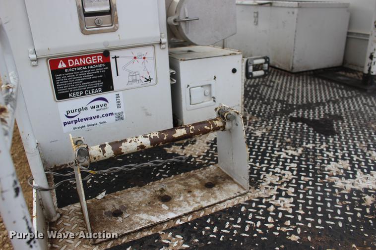 image for item DE8784 2013 Freightliner Business Class M2 bucket truck