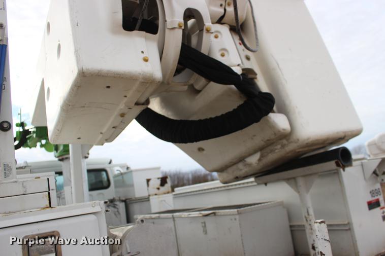 image for item DE8784 2013 Freightliner Business Class M2 bucket truck