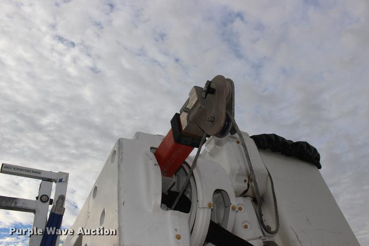 image for item DE8784 2013 Freightliner Business Class M2 bucket truck