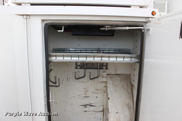 image for item DE8784 2013 Freightliner Business Class M2 bucket truck