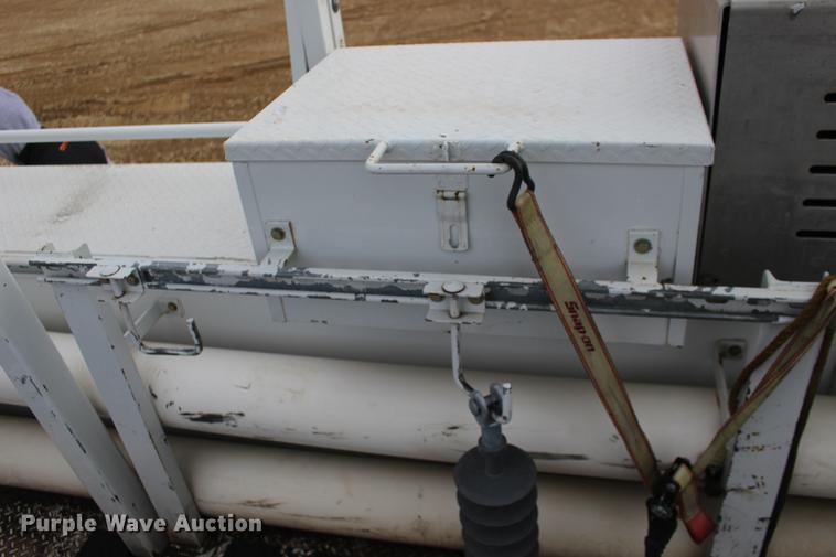 image for item DE8784 2013 Freightliner Business Class M2 bucket truck