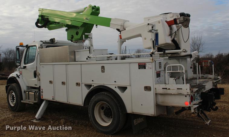 image for item DE8784 2013 Freightliner Business Class M2 bucket truck