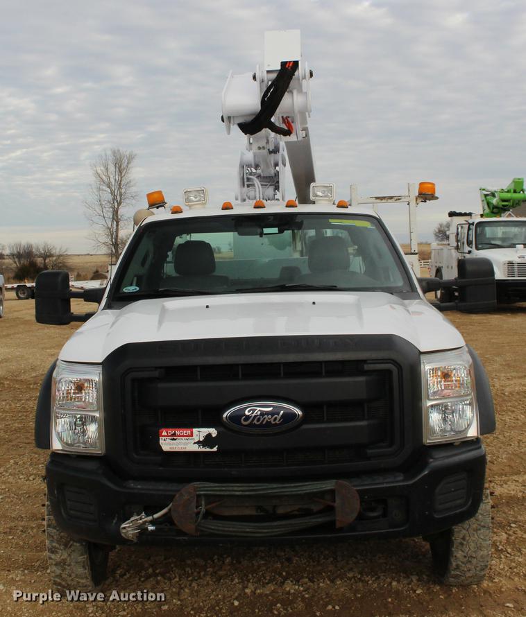 image for item DE8785 2011 Ford F550 Super Duty bucket truck