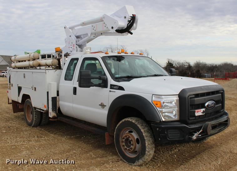 image for item DE8785 2011 Ford F550 Super Duty bucket truck