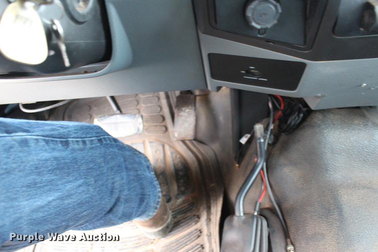 image for item DE8785 2011 Ford F550 Super Duty bucket truck